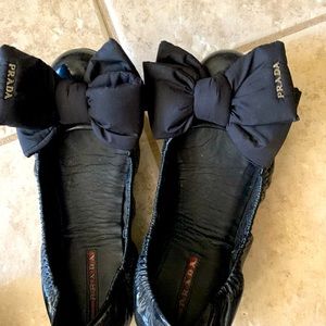 It's a pretty pair of shoes that I rarely wearIt's 9/10 Condition